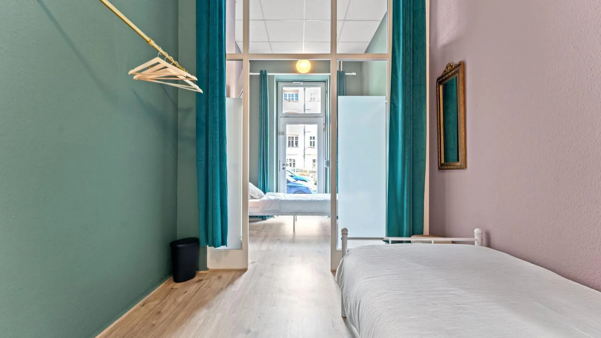 Apartment Grosse Wohnung Schoene Wohnung In Friedrichshain- Samaritakiez Berlin