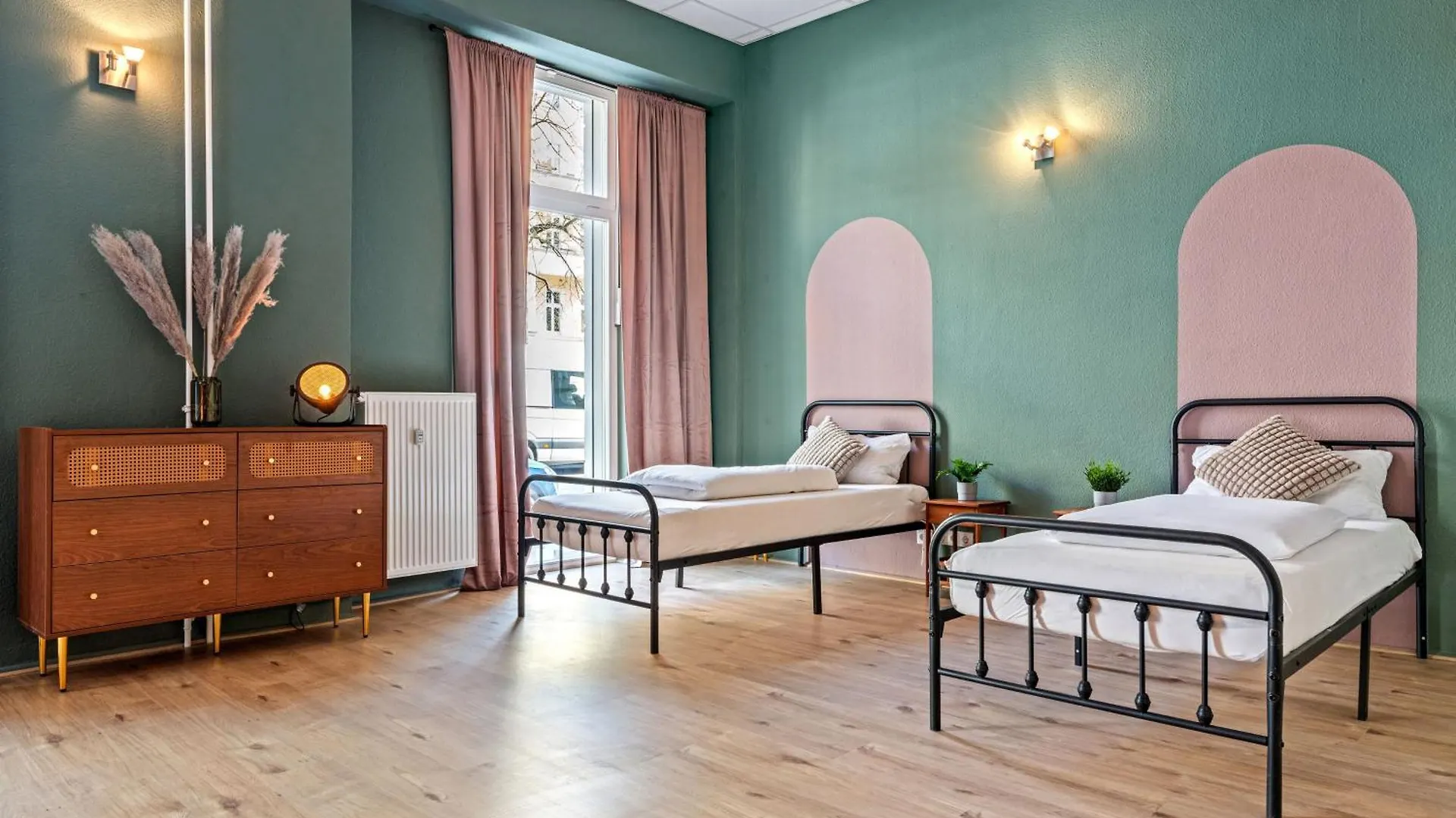 Grosse Wohnung Schoene Wohnung In Friedrichshain- Samaritakiez Berlin