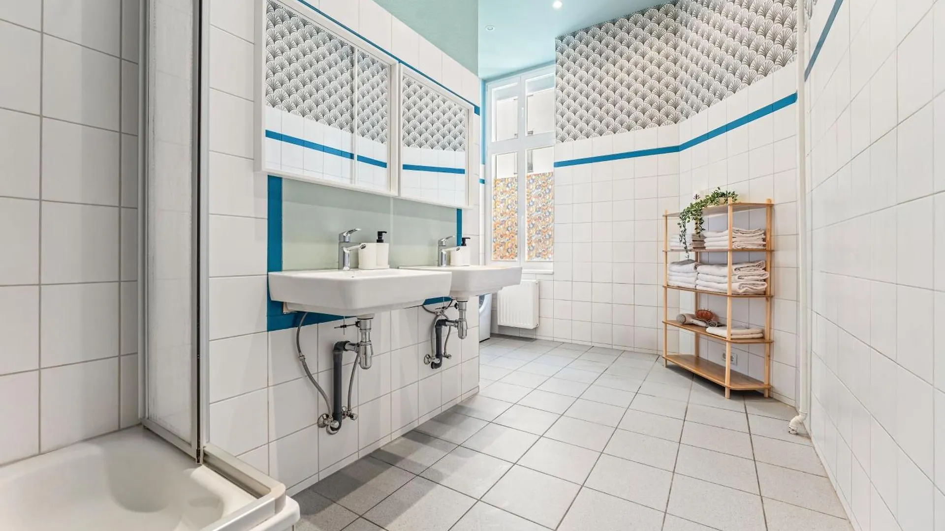 Apartment Grosse Wohnung Schoene Wohnung In Friedrichshain- Samaritakiez Berlin Germany