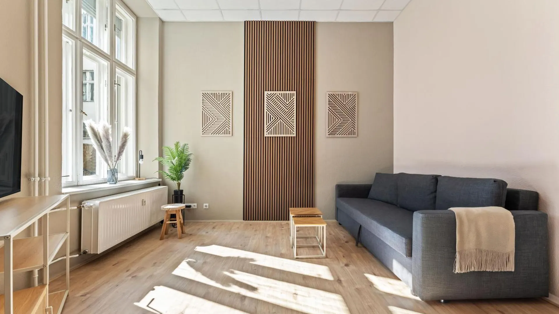 Apartment Grosse Wohnung Schoene Wohnung In Friedrichshain- Samaritakiez Berlin Germany